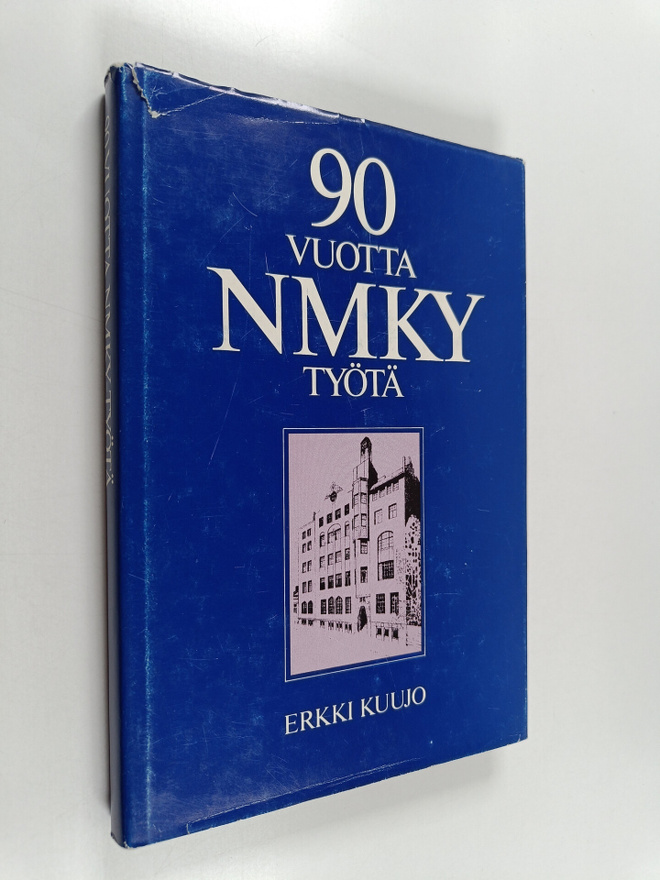Erkki Kuujo : 90 vuotta NMKY-työtä : Helsingin nuorten mi...
