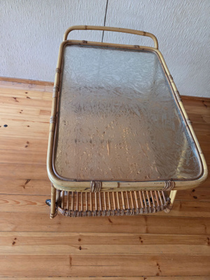 Rottinkinen tarjoiluvaunu