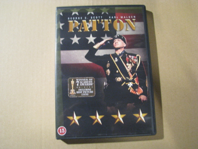 PANSSARIKENRAALI PATTON ( George C. Scott )