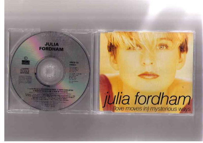 CDS JULIA FORDHAM-(LOVE MOVES IN)MYSTERIOUS WAYS