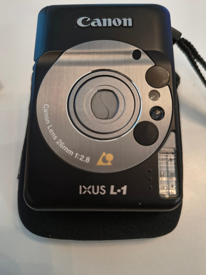 Canon IXUS  L-1
