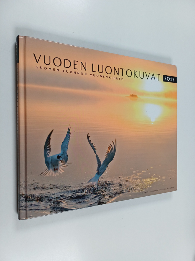 Vuoden luontokuvat 2012 : Suomen luonnon vuodenkierto