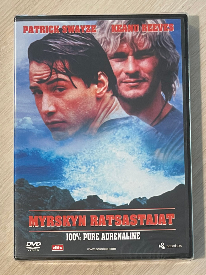 Kathryn Bigelow: MYRSKYN RATSASTAJAT (1991) *UUSI*