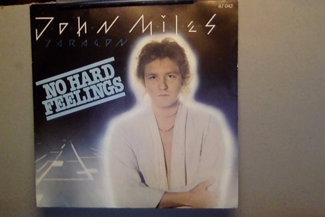 JOHN MILES  ::  NO HARD FEELINGS  ::  VINYYLI  7"    1978