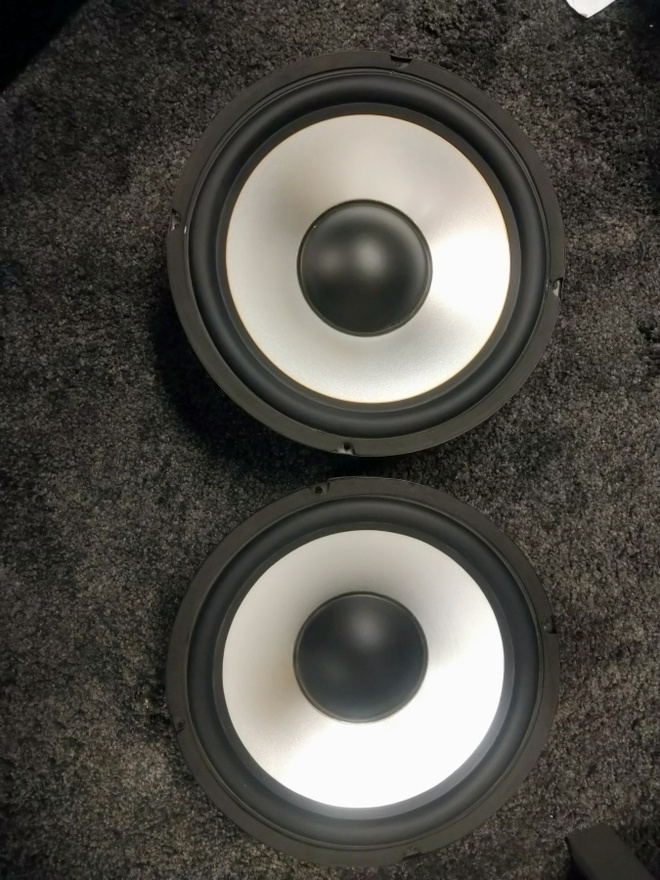 Bassokaiuttimet 10"