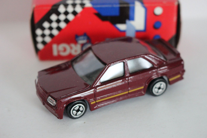 Corgi Juniors Mercedes-Benz 2.3 16v