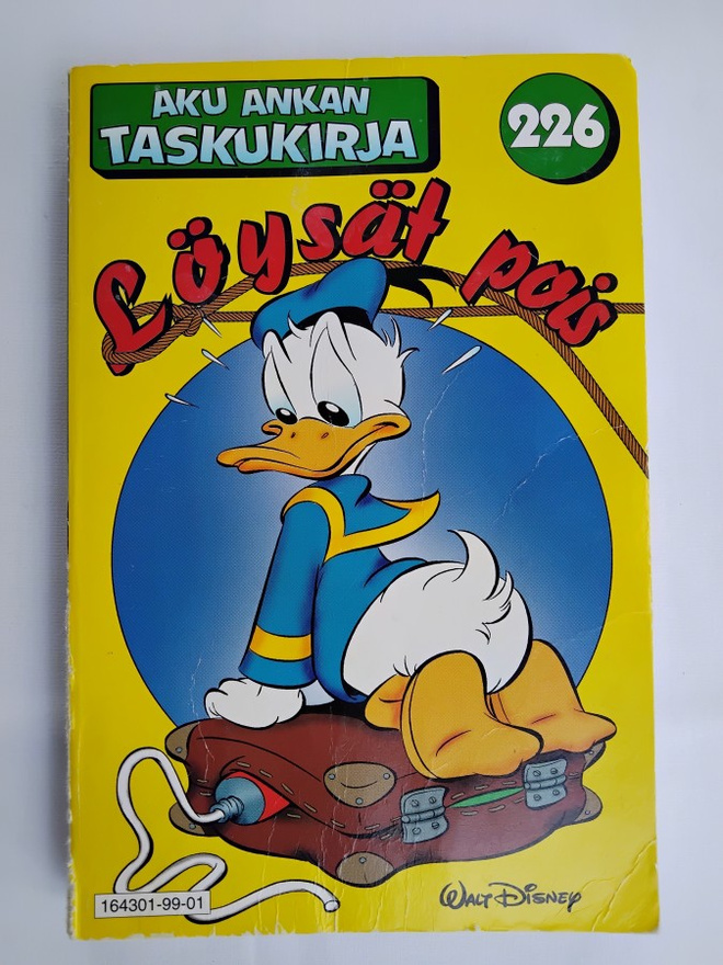 Löysät pois - Aku Ankka taskukirja 226 (1)