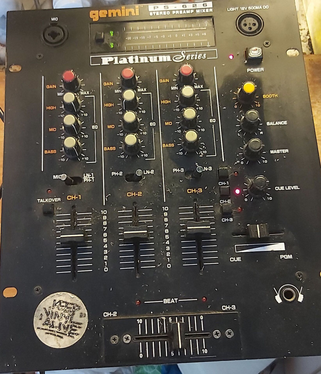 GEMINI 626 STEREO PREAMP MIXER ! ALE !