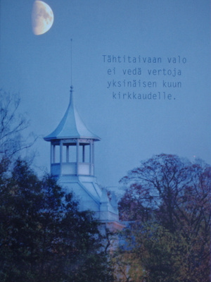 Tornitalo kuutamolla