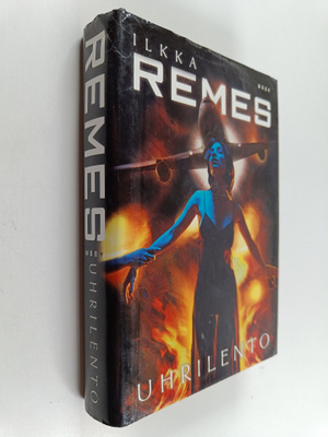 Ilkka Remes : Uhrilento