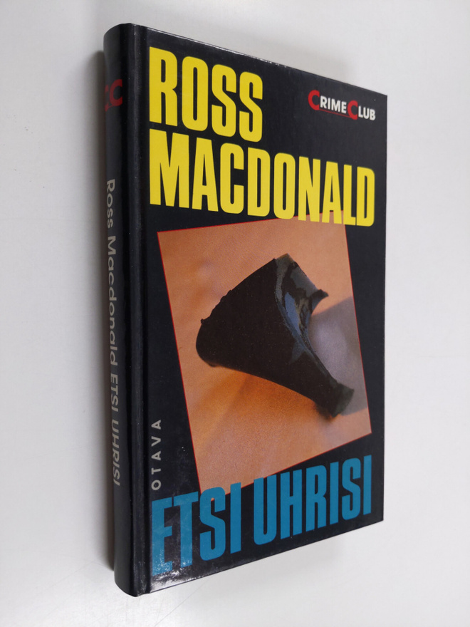 Ross Macdonald : Etsi uhrisi