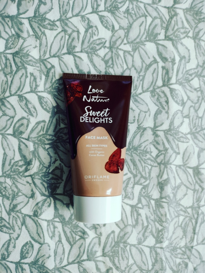~Oriflame Sweet Delights Organic Cacao Butter -kasvonaamio~