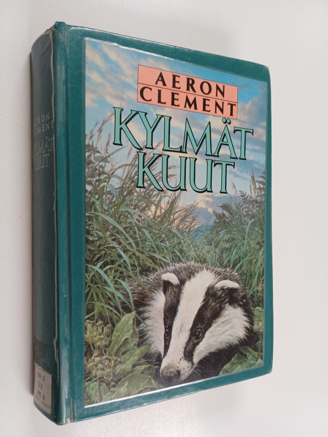 Aeron Clement : Kylmät kuut