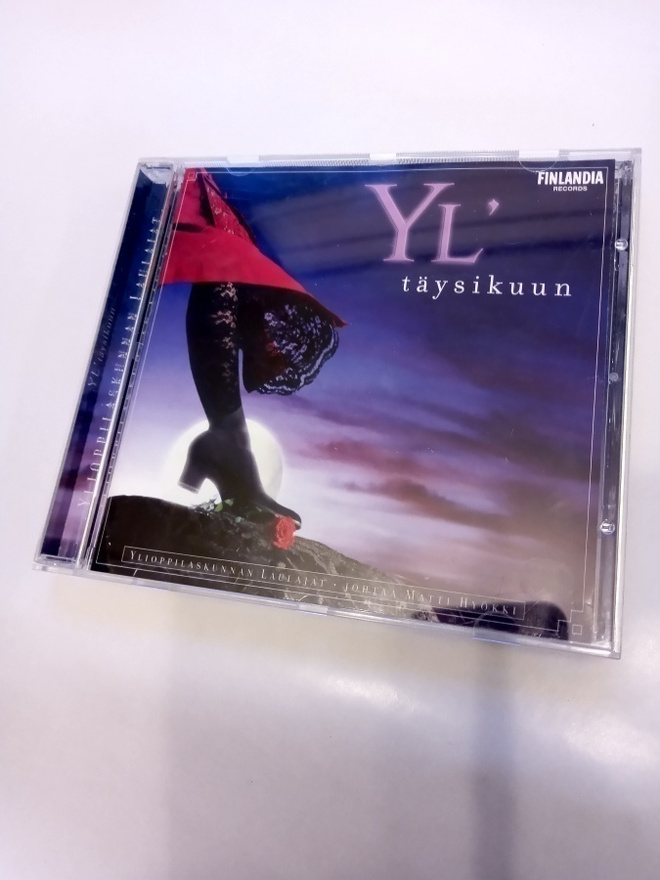 CD YL` TÄYSIKUUN - Ylioppilaskunnan laulajat (Sis.postikulu)