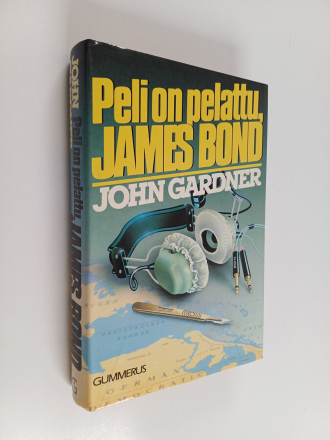 John Gardner : Peli on pelattu, James Bond