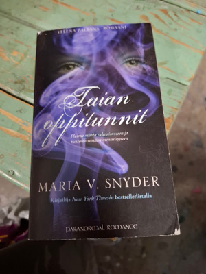 Maria V. Snyder Taian oppitunnit