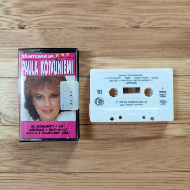 Paula Koivuniemi - Tähtisarja c-kasetti
