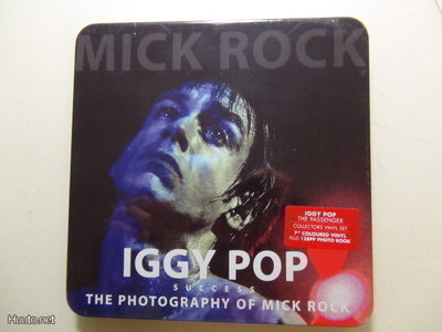 Iggy Pop Mick Rock Success box kirja 7 45 muoveissa