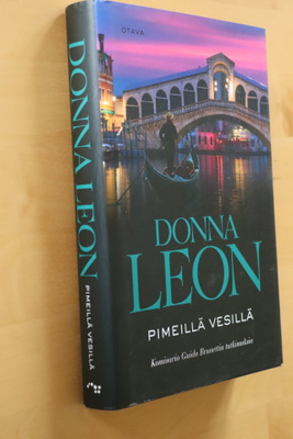 Donna Leon : Pimeillä vesillä ( 1.p. 2022 )