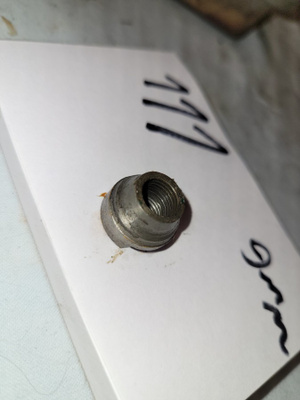 vanha mopo tunturi tai muu renkaan akselin mutteri 9mm