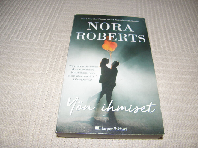 Nora Roberts Yön ihmiset  -nid
