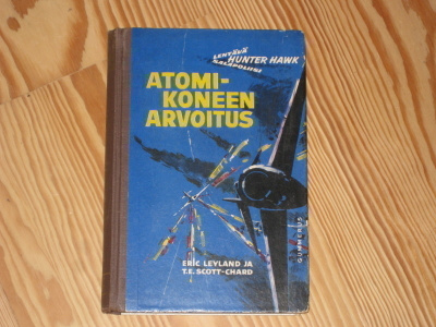 Leyland, E. & Scott-Card, T.E: Atomikoneen arvoitus 1.p skk