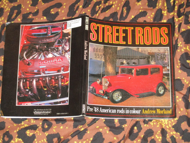 Kirja - STREET RODS pre 1948 american rods in colour
