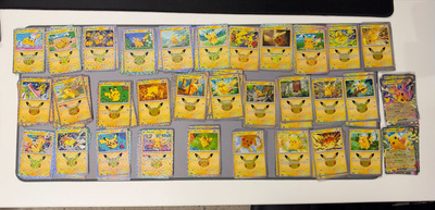Pokemon 30th Celebration Pikachu-setti 1-30 + 2 Pikachu ex
