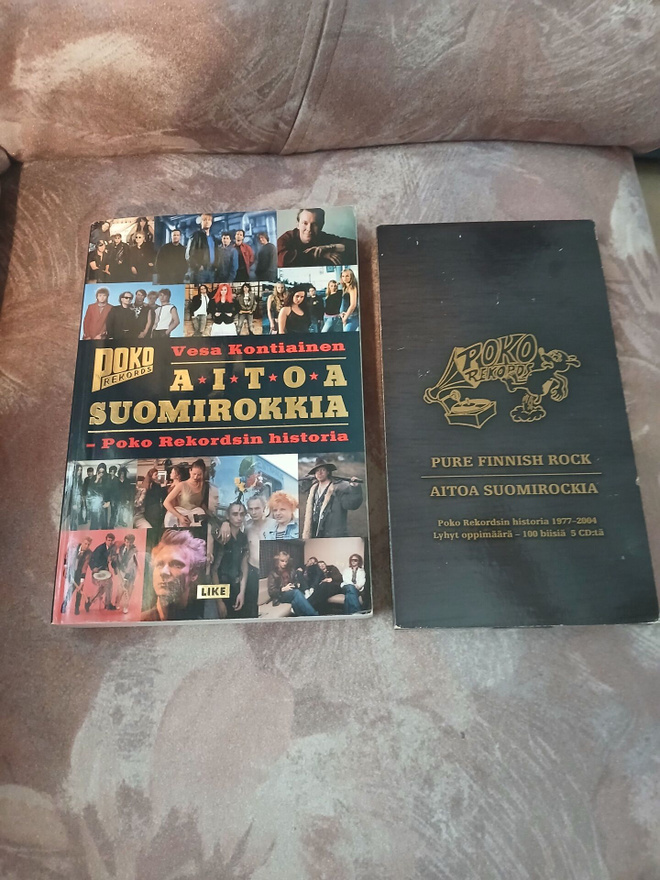 Aitoa suomirokkia ( Poko Rekords ) – 5CD + KIRJA