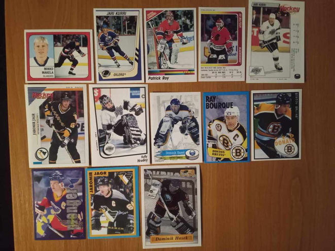 90-luvun NHL Panini tarroja monelta kaudelta alk. 0,30€ kpl