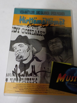 HIRTTÄMÄTTÖMÄT DVD LOIRIN JA SALMISEN NIMMAREILLA