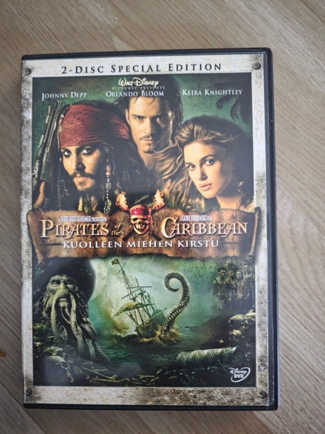 Pirates of the Caribbean: Kuolleen miehen kirstu