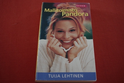 Tuija Lehtinen: Mallitoimisto Pandora (2008)