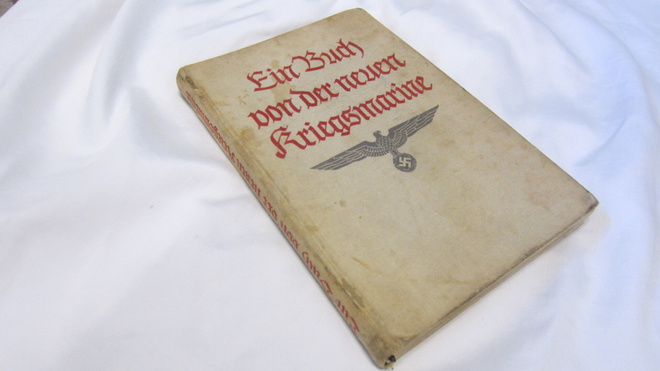Ein Buch von Der neuen Kriegsmarinen 1937