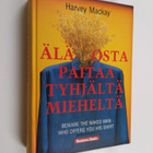 Harvey Mackay : Älä osta paitaa tyhjältä mieheltä - pikkukuva 1