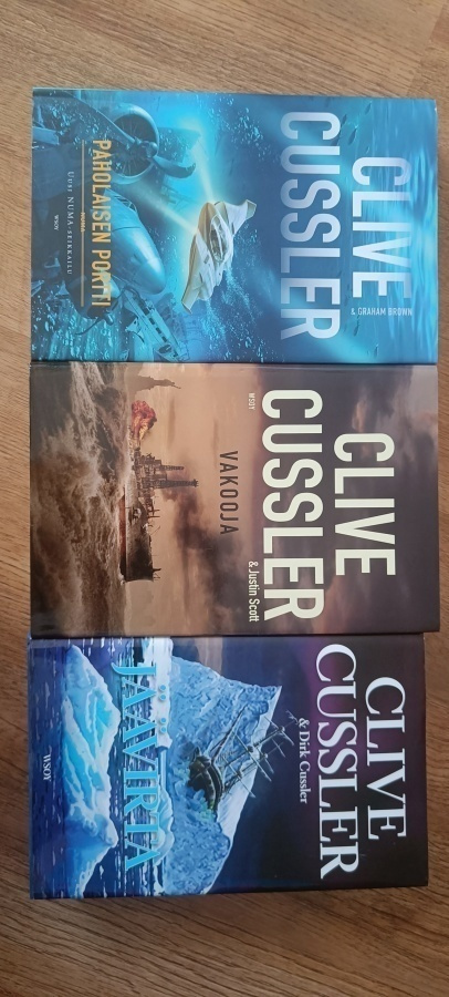 Clive Cussler kirjat 3 kpl Kovakantiset hienot
