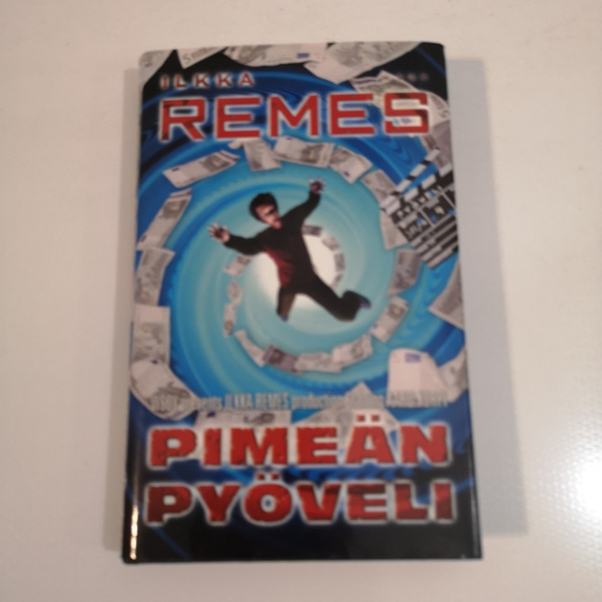 Ilkka Remes : Pimeän pyöveli