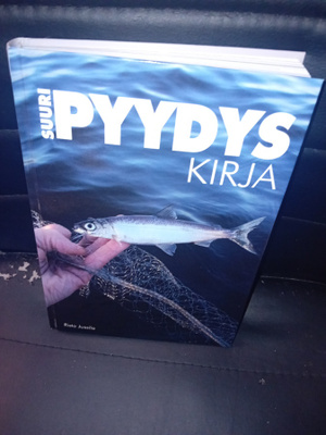 Jussila  : Suuri pyydyskirja  ( SIS POSTIKULU  )