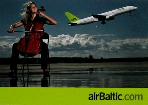 Air Baltic lentokone ja sello Postikortti