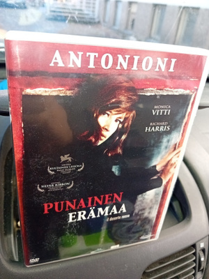 DVD Punainen erämaa ( SIS POSTIKULU  )