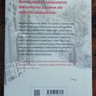 Ninni Schulman - Tyttö lumisateessa - pikkukuva 2