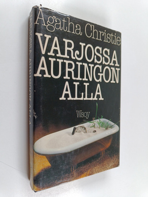 Agatha Christie : Varjossa auringon alla