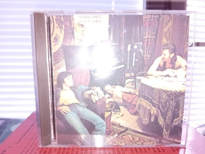 CD Hurriganes : Crazy Days ( SIS POSTIKULU )
