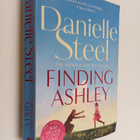 Danielle Steel : Finding Ashley - pikkukuva 1