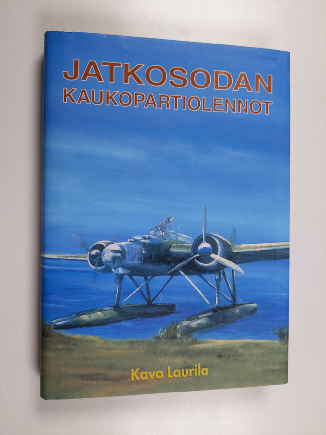 Kavo Laurila : Jatkosodan kaukopartiolennot