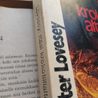 Peter Lovesey - Käsi krokotiilialtaassa (pokkari) - pikkukuva 2