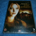 HOUSE AT THE END OF THE STREET   uusi   DVD - pikkukuva 1