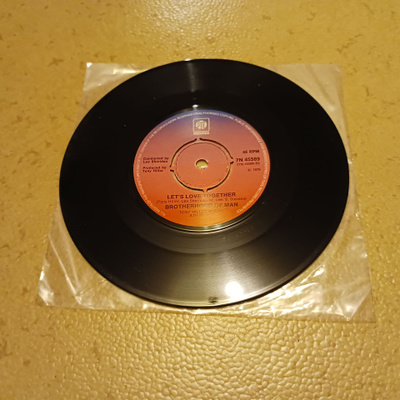 Brotherhood Of Man – Save Your Kisses For Me 7" orig Fin -76