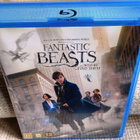 Ihmeotukset Ja Niiden Olinpaikat Blu-ray - pikkukuva 1