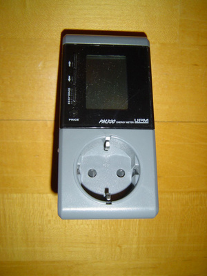 SÄHKÖNKULUTUSMITTARI / ENERGIANKULUTUSMITTARI PM-300 UPM